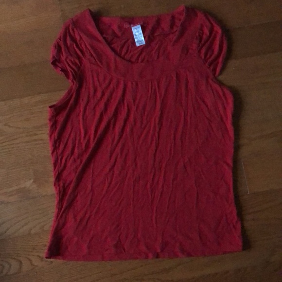 Red top - Picture 4 of 5